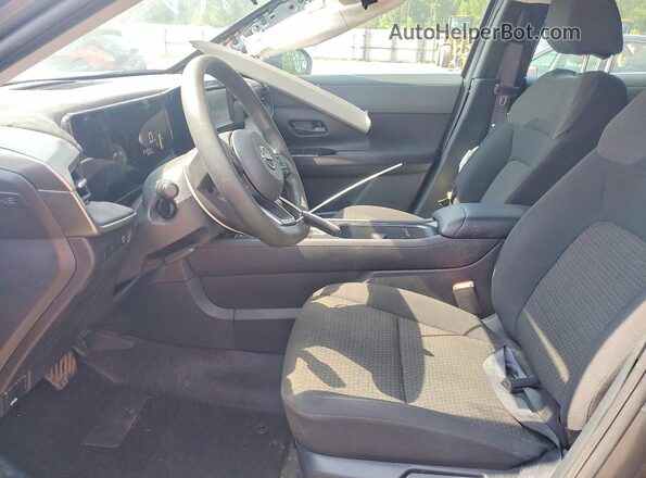 3N8AP6BA1SL324044 2025 NISSAN KICKS Gray წინა სალონის ხედი