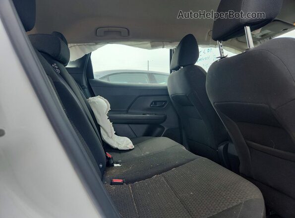 3N8AP6BA1SL372451 2025 NISSAN KICKS White უკანა სავარძლების ხედი