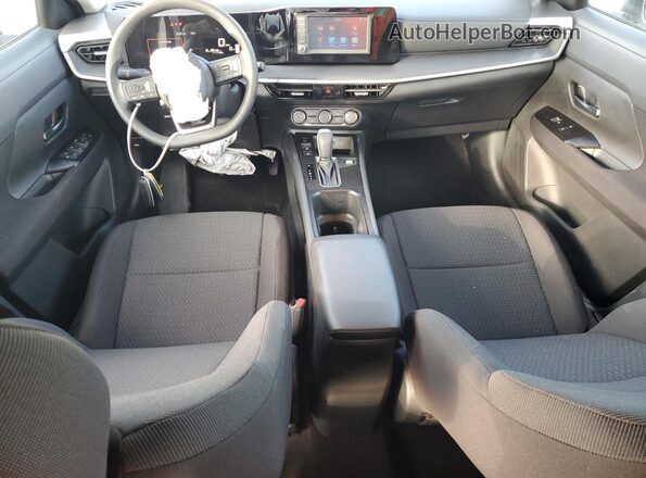 3N8AP6BA4SL391561 2025 NISSAN KICKS Белый Вид панели приборов