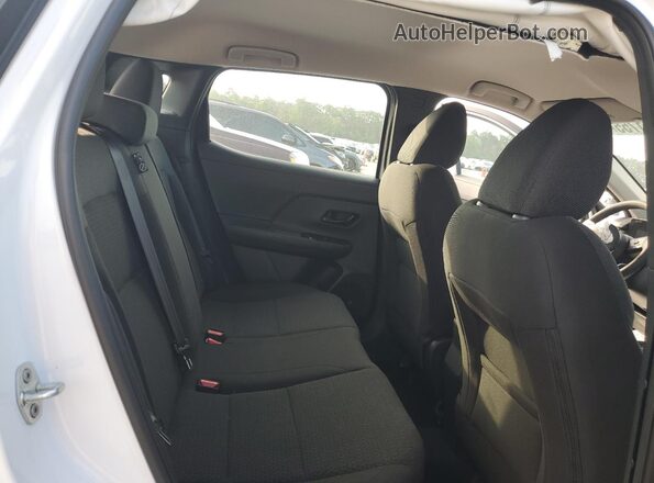 3N8AP6BA4SL391561 2025 NISSAN KICKS Белый Вид задней части салона