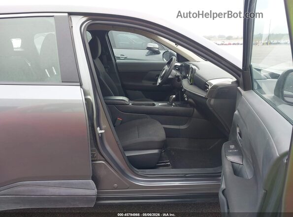 3N8AP6BB3SL309117 2025 NISSAN KICKS Gray Widok wnętrza z przodu