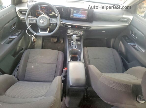 3N8AP6BB8SL315754 2025 NISSAN KICKS White Widok deski rozdzielczej