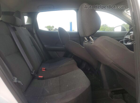 3N8AP6BB8SL315754 2025 NISSAN KICKS White Widok tylnych siedzeń