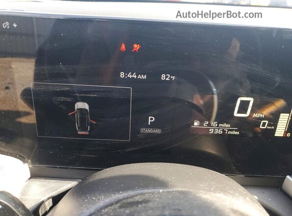 3N8AP6BE5TL347962 2026 NISSAN KICKS Tan Instrument cluster view