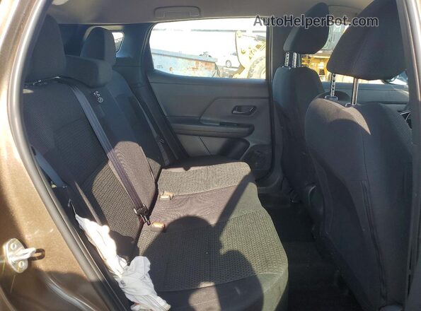 3N8AP6BE5TL347962 2026 NISSAN KICKS Tan Rear interior view