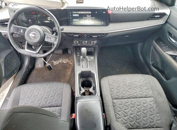 3N8AP6CA0SL345188 2025 NISSAN KICKS White Dashboard view