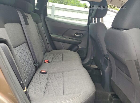 3N8AP6CA1SL311678 2025 NISSAN KICKS Коричневый Вид задней части салона