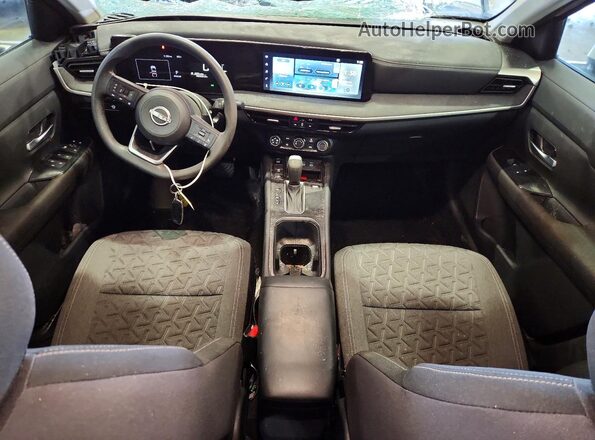 3N8AP6CA2SL365510 2025 NISSAN KICKS White Vista del salpicadero
