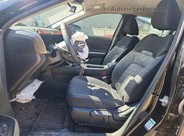 3N8AP6CA3SL317823 2025 NISSAN KICKS Black Вид салону спереду