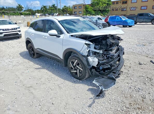 3N8AP6CA3SL423804 2025 NISSAN KICKS White Передня права чверть