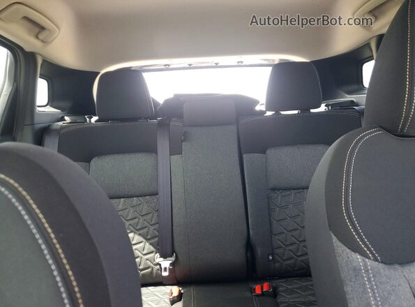 3N8AP6CA4SL329625 2025 NISSAN KICKS Gray Rear seats view