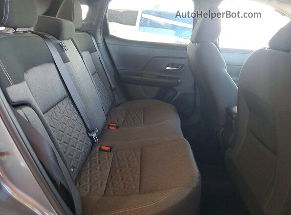 3N8AP6CA4SL386343 2025 NISSAN KICKS Charcoal უკანა სალონის ხედი