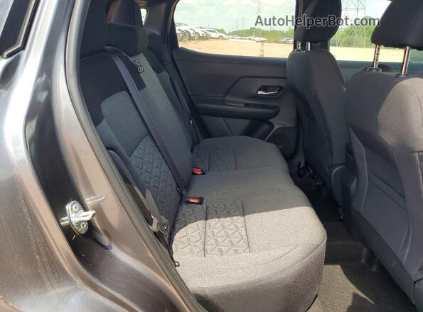 3N8AP6CA5SL397433 2025 NISSAN KICKS Gray Widok wnętrza z tyłu