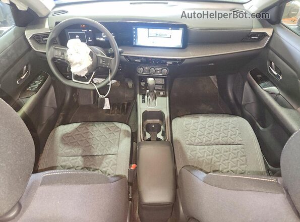 3N8AP6CA6SL392497 2025 NISSAN KICKS Red Dashboard view