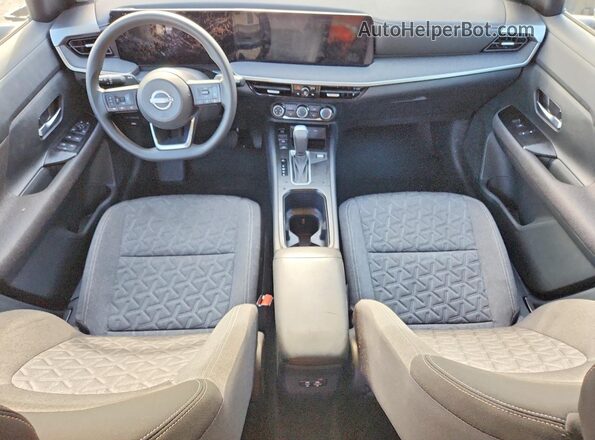 3N8AP6CA7SL423126 2025 NISSAN KICKS White Вид панелі приладів