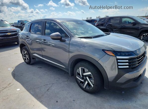 3N8AP6CAXSL436291 2025 NISSAN KICKS Серый Передняя правая четверть