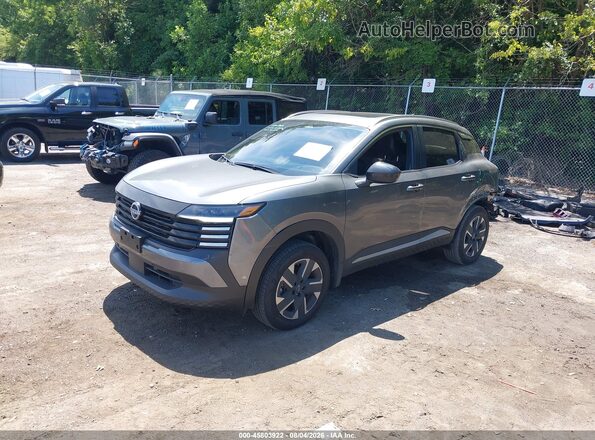 3N8AP6CB1TL323551 2026 NISSAN KICKS Серый Передняя левая четверть