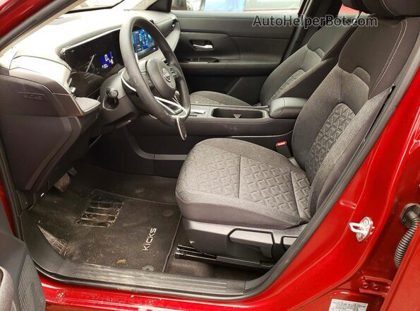 3N8AP6CB1TL394281 2026 NISSAN KICKS Red Вид салону спереду