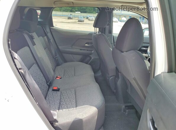 3N8AP6CB3TL372301 2026 NISSAN KICKS White Vista interior trasera