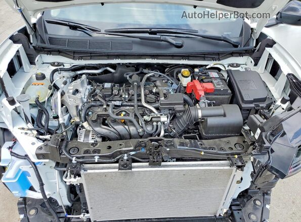 3N8AP6CB3TL372301 2026 NISSAN KICKS White Vista del compartimento del motor
