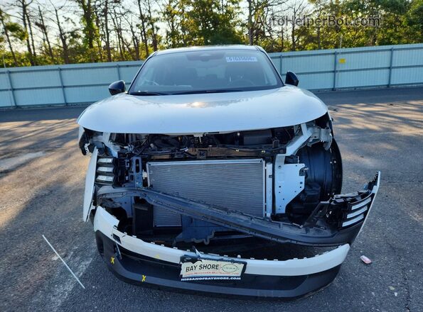 3N8AP6CB4SL331920 2025 NISSAN KICKS White Դիմացի տեսք