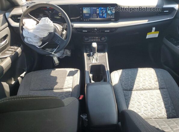 3N8AP6CB4TL365518 2026 NISSAN KICKS Charcoal Vista del salpicadero