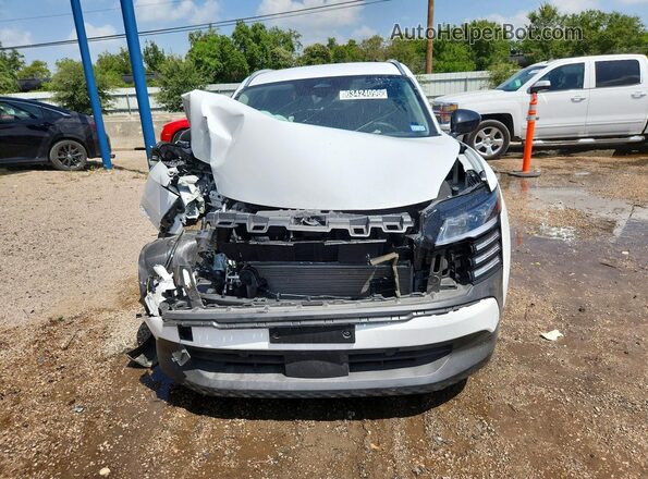 3N8AP6CB5TL374115 2026 NISSAN KICKS White Vista frontal