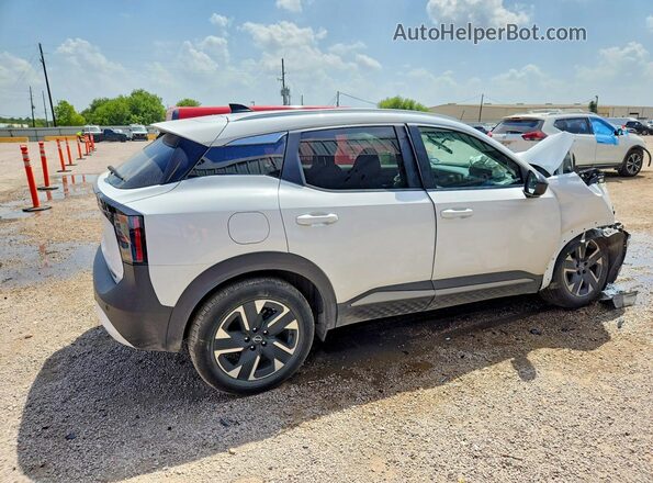 3N8AP6CB5TL374115 2026 NISSAN KICKS White Trasero derecho