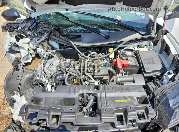 3N8AP6CB5TL374115 2026 NISSAN KICKS White Vista interior trasera