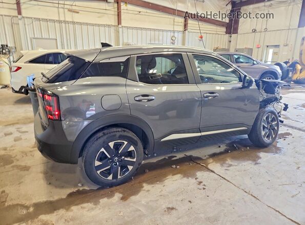3N8AP6CB7TL366307 2026 NISSAN KICKS Gray Trasero derecho