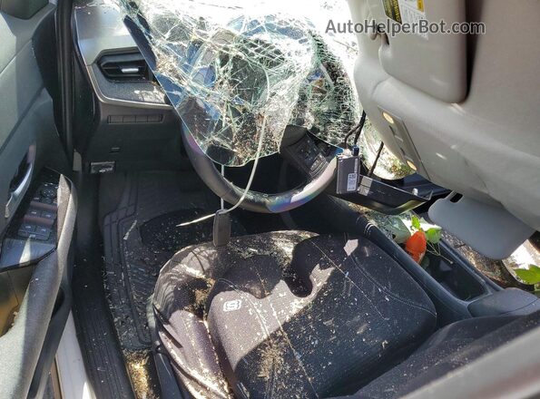 3N8AP6CB7TL409818 2026 NISSAN KICKS White Вид панелі приладів