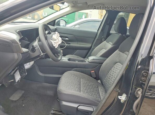3N8AP6CB8TL364291 2026 NISSAN KICKS Black Widok wnętrza z przodu