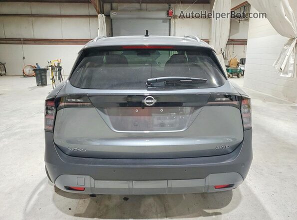 3N8AP6CB9TL388468 2026 NISSAN KICKS Серый Вид сзади