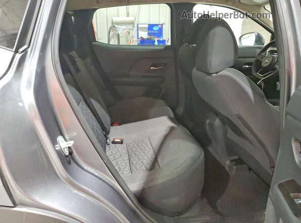 3N8AP6CB9TL388468 2026 NISSAN KICKS Серый Вид задней части салона