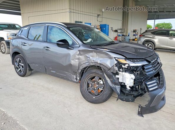 3N8AP6CE1TL384831 2026 NISSAN KICKS Gray Front right