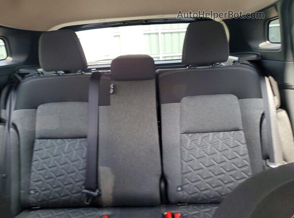 3N8AP6CE2TL362658 2026 NISSAN KICKS Black Vista de los asientos traseros