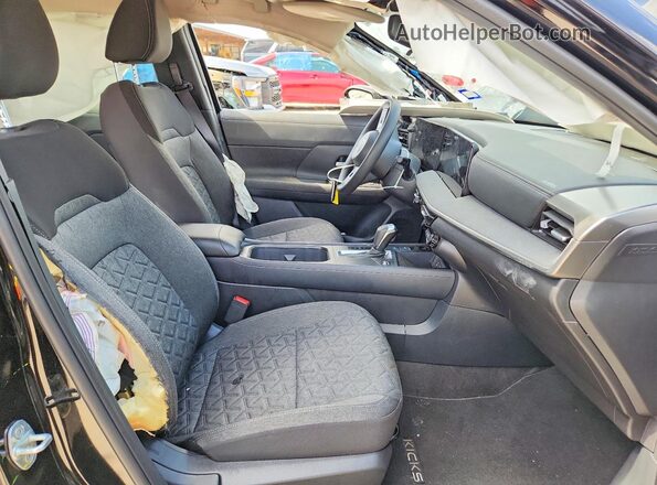 3N8AP6CE3TL313128 2026 NISSAN KICKS Black Front interior view