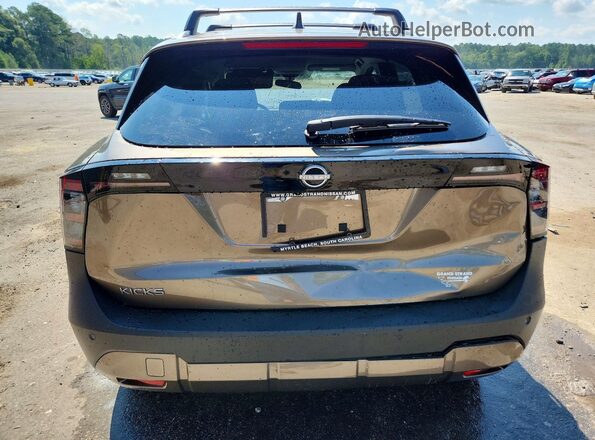 3N8AP6CE3TL402178 2026 NISSAN KICKS Beige Вид ззаду