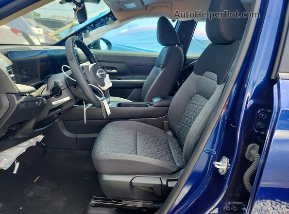3N8AP6CE4TL382054 2026 NISSAN KICKS Blue წინა სალონის ხედი