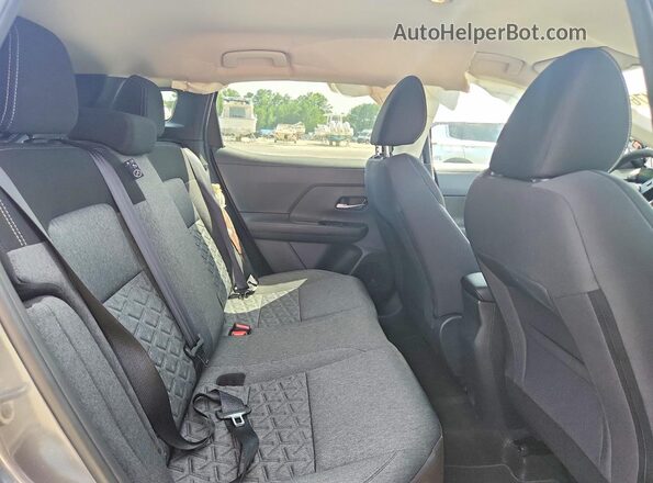 3N8AP6CE7TL408128 2026 NISSAN KICKS Charcoal Widok wnętrza z tyłu