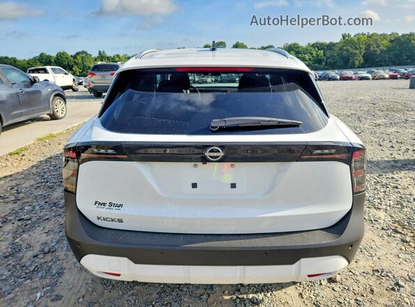 3N8AP6CE9TL399271 2026 NISSAN KICKS White Հետևի տեսք