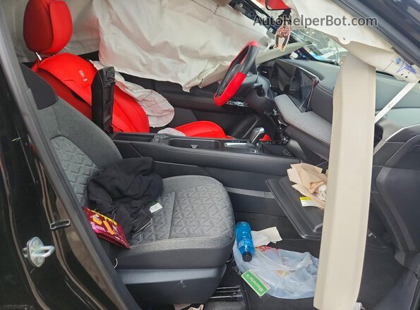 3N8AP6CEXTL381054 2026 NISSAN KICKS Черный Вид салона спереди