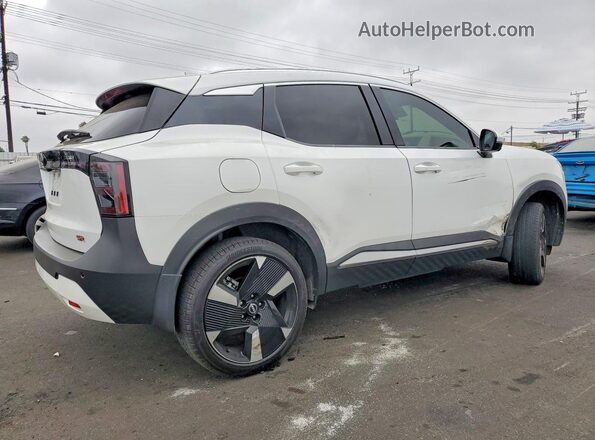 3N8AP6DA1SL327958 2025 NISSAN KICKS White Trasero derecho