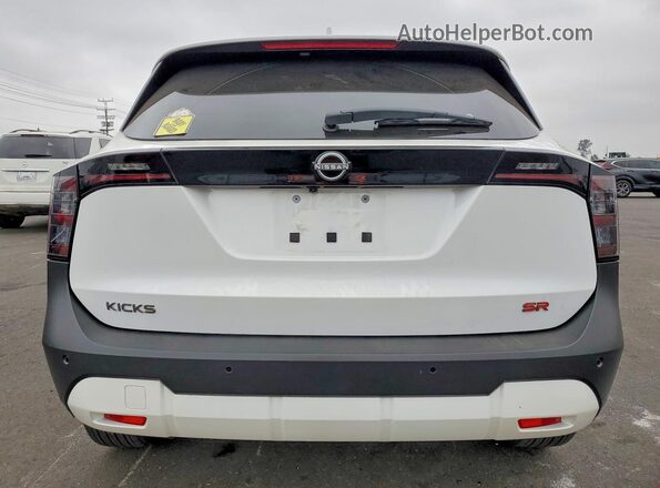 3N8AP6DA1SL327958 2025 NISSAN KICKS White Vista trasera