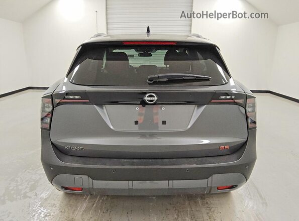 3N8AP6DA2TL379732 2026 NISSAN KICKS Gray Vista trasera