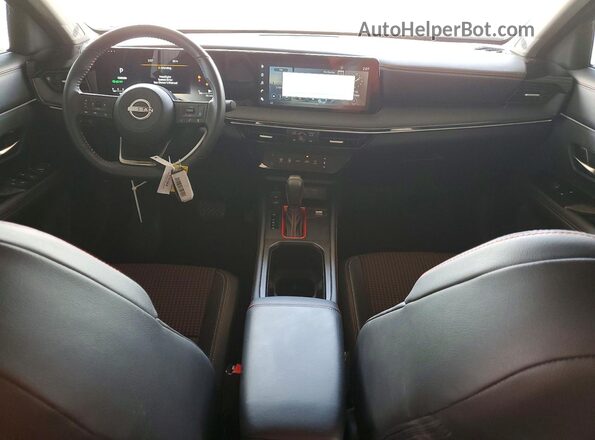 3N8AP6DA5SL442563 2025 NISSAN KICKS Синий Вид панели приборов