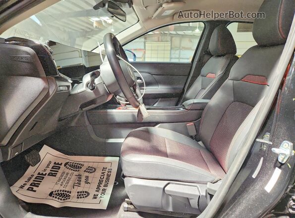 3N8AP6DA5TL398159 2026 NISSAN KICKS Black წინა სალონის ხედი