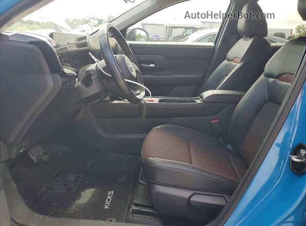 3N8AP6DA7SL302949 2025 NISSAN KICKS Синий Вид салона спереди