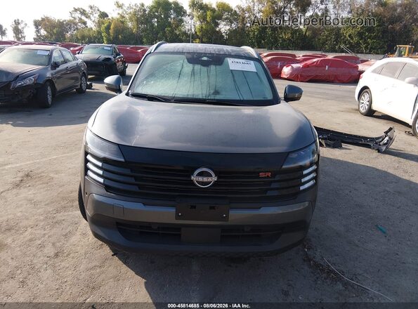3N8AP6DA8SL371651 2025 NISSAN KICKS Gray Widok wnętrza z tyłu