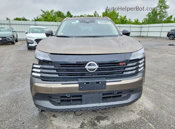 3N8AP6DB1TL387068 2026 NISSAN KICKS Желто-коричневый Вид спереди